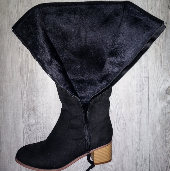 Journee Collection Wide Calf 'Sanora' Boot - Picture 8 of 8